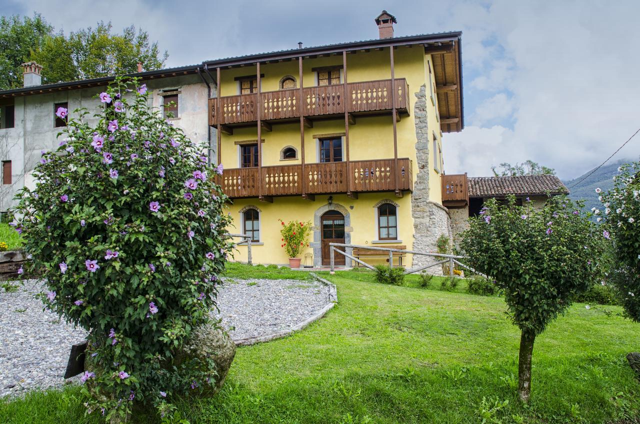 Agriturismo Il Posto Delle Fragole San Giovanni Bianco Exteriör bild